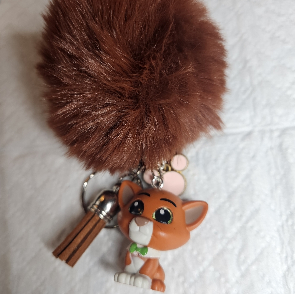 Disney Doorable Thomas O'Malley‎ Key Chain